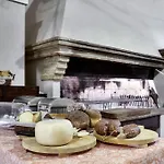 Teloni Hotel