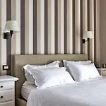 Teloni Hotel